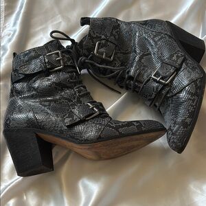 Splendid Carleton Snakeskin Lace up Boot, Sz 8 (Used)